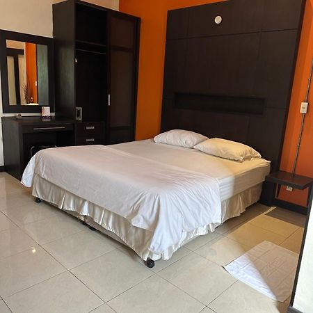 Cozy Place Patong Exterior foto